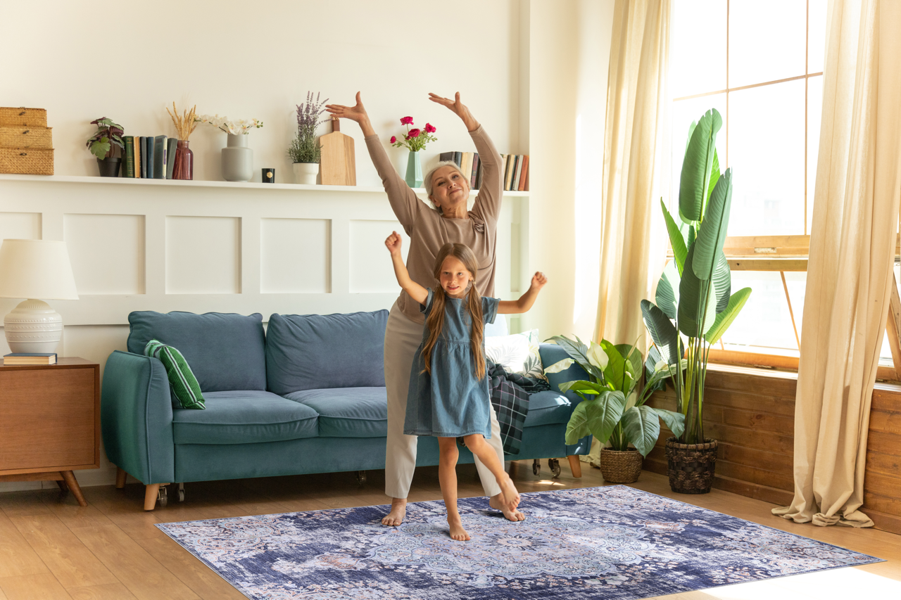 RW1487 washable chenille rug texture and pattern detail