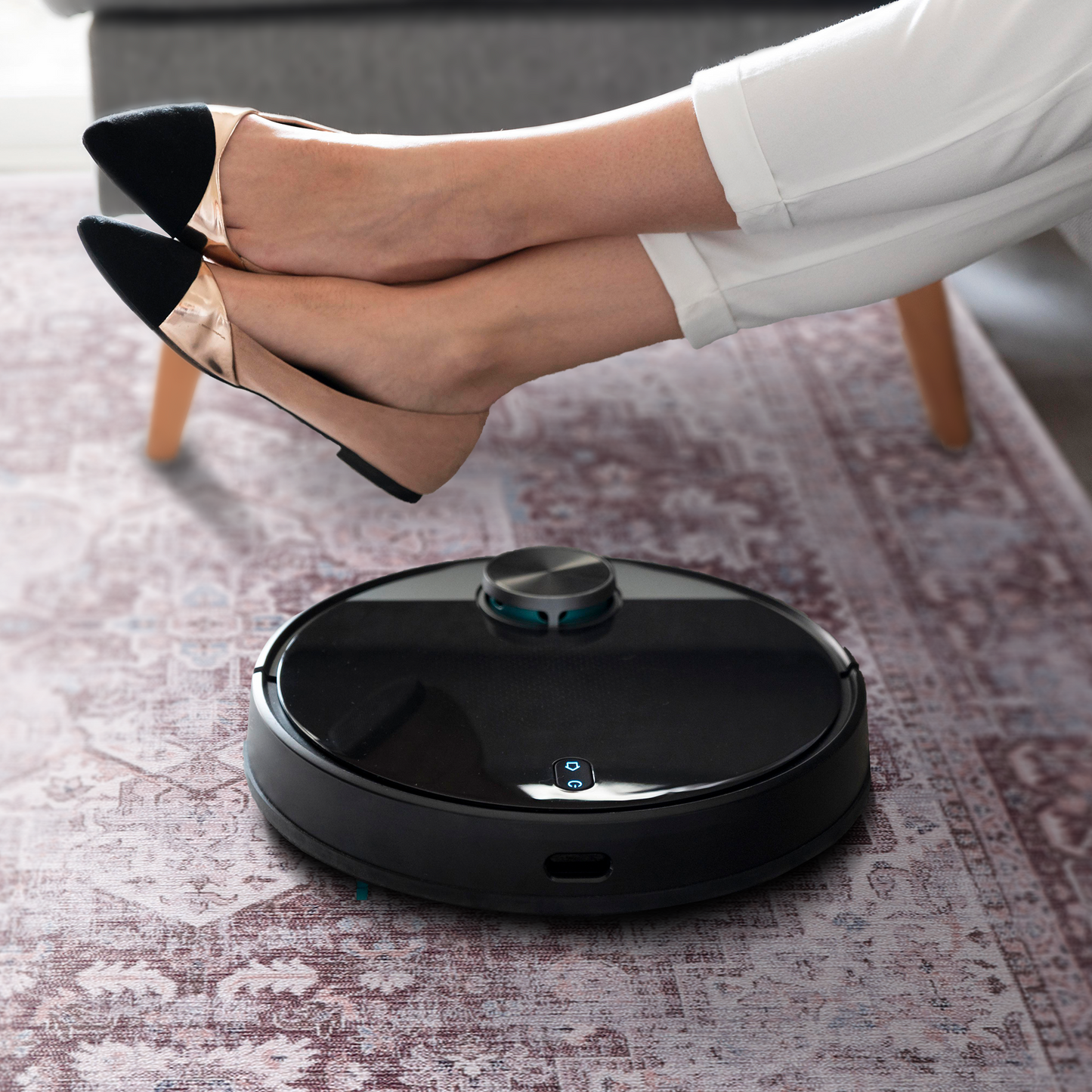 RWNL1013 washable chenille area rug, robot vacuum