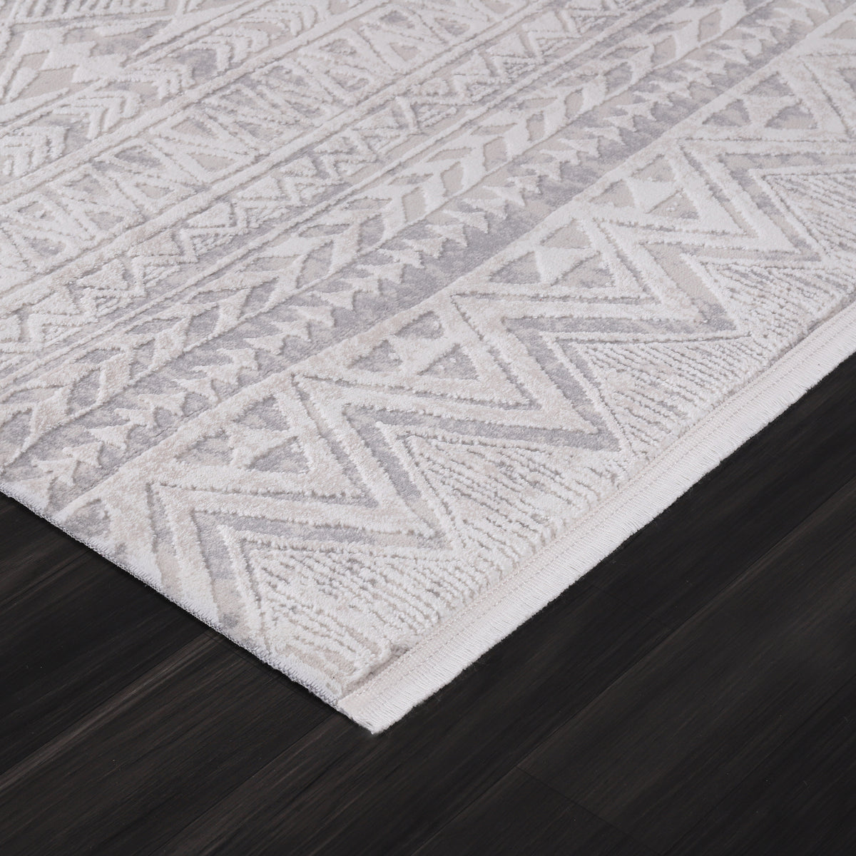 Germanica Vavien 1370 — vavien 1370 ivory grey geometric corner close up rug 26