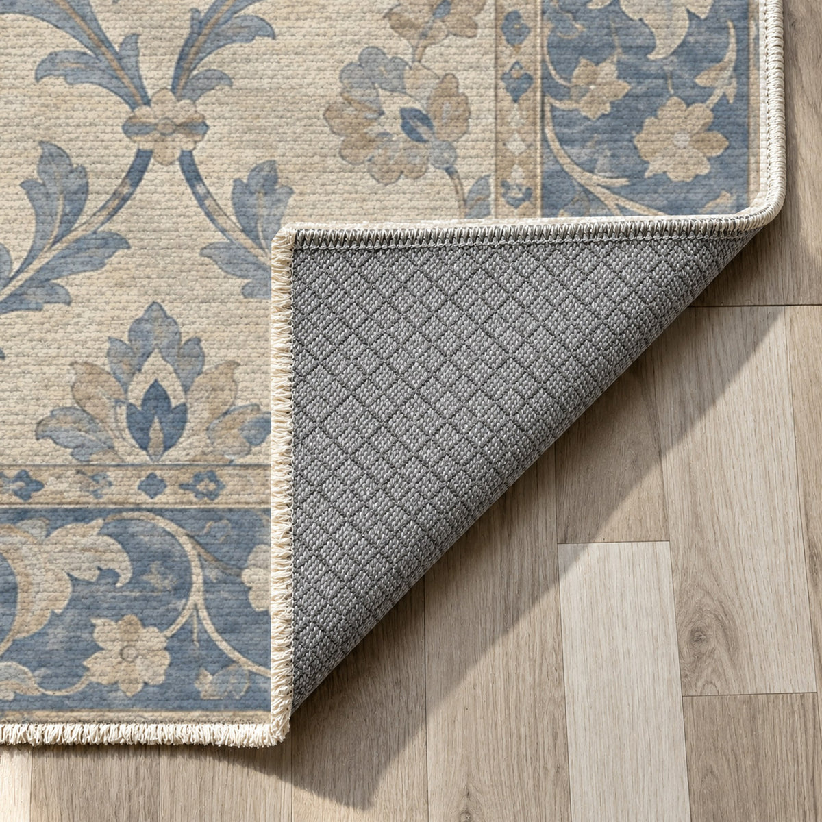 Vine Lattice Blue Ivory Classic Washable Rug — backing close up